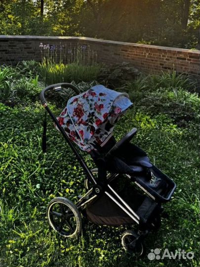 Коляска прогулочная Cybex Priam III