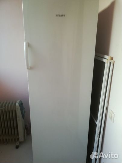 Морозильник Атлант М 7204-100 (белый)