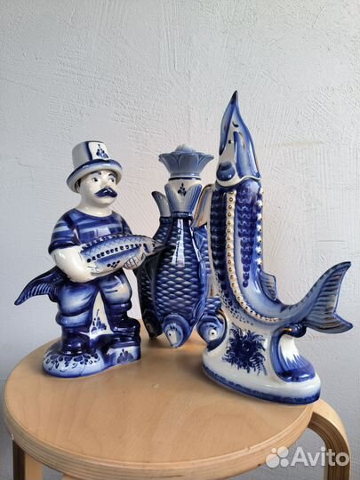 Штофы фарфоровые гжель