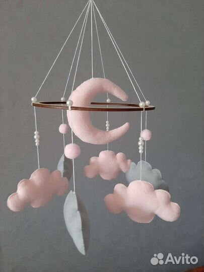 Мобиль из фетра на кроватку