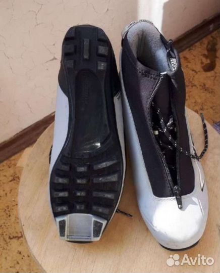 Лыжи беговые с ботинками