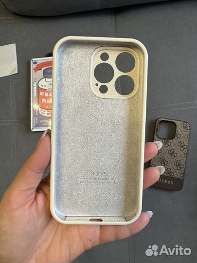 Чехол и стекло на iPhone 14 pro