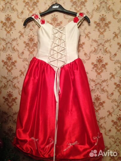 Пышное бальное платье