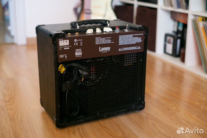 Ламповый гитарный комбик Laney CUB 10