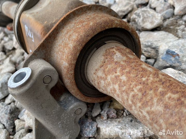 Передний правый привод в сборе Ford Explorer 5 3.5
