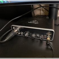 Звуковая карта behringer u-phoria um22