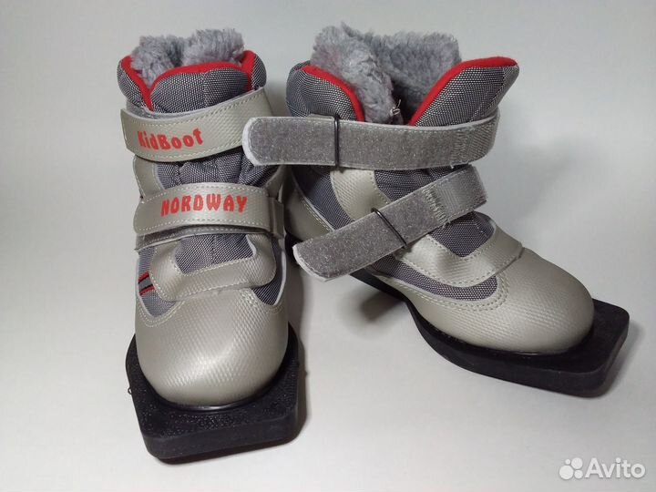 Лыжные ботинки детские 31-32 размер