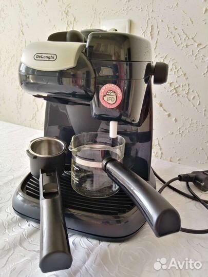 Кофеварка delonghi