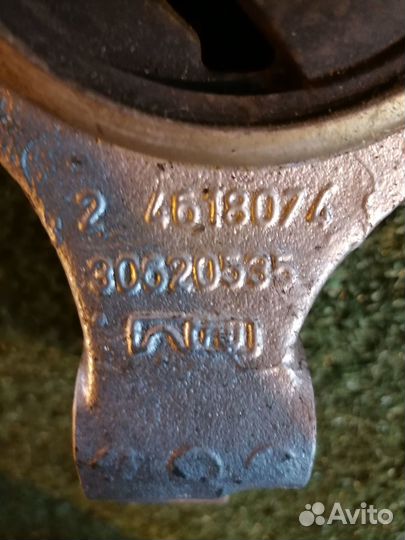 Опора двигателя (подушка двс) 30620535 Volvo V40 4