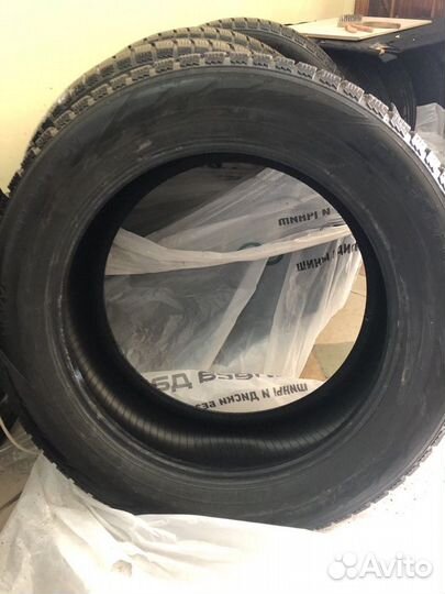 Nokian Tyres Hakkapeliitta R2 SUV 275/50