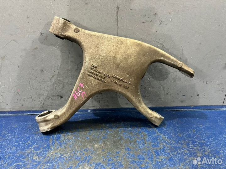 Рычаг нижний задний правый Audi A6 C7