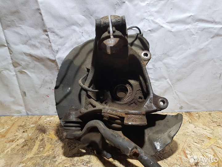 Кулак поворотный Передний Правый (BMW X3 F25)