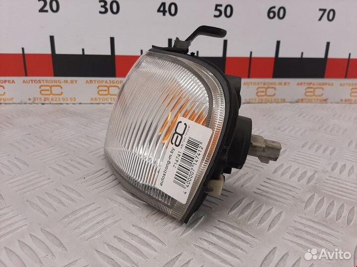 Поворотник левый Suzuki Baleno 1999 3641060B11