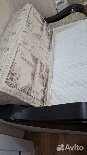 Продаю диван раскладной в хорошем состоянии
