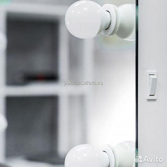 Гримерное зеркало Континент Бриджит 600х800 с подсветкой с механическим выключателем (12 ламп) згп03