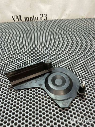 Крышка звезды yamaha MT-03