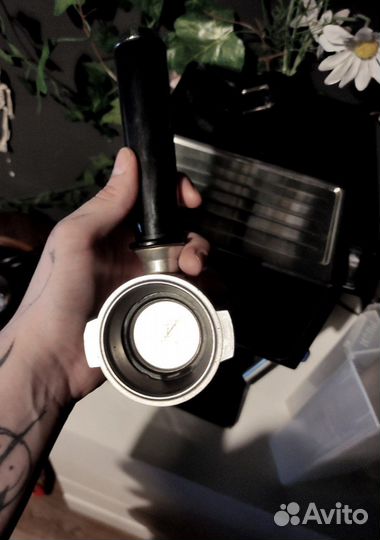 Рожковая кофемашина delonghi ECP 33.21