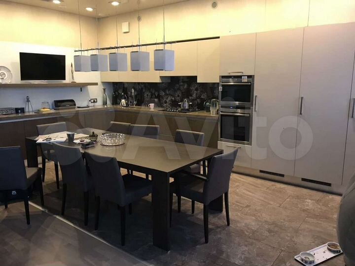 3-к. квартира, 126 м², 4/5 эт.