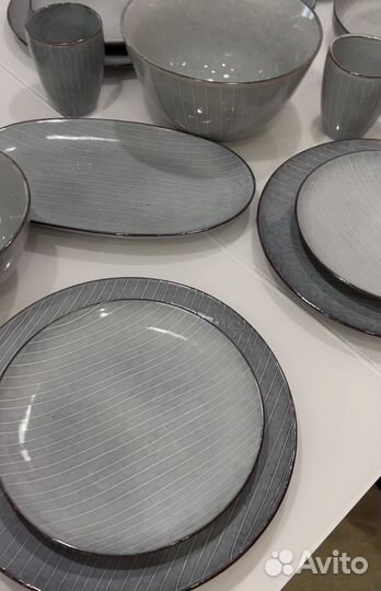 Набор столовой посуды новый