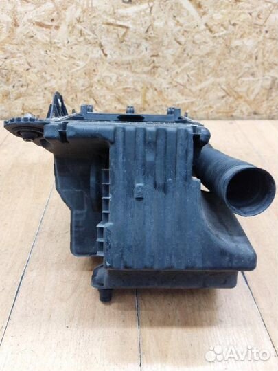 Корпус воздушного фильтра Mercedes A-Class W-169