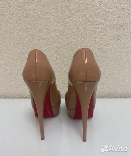 Туфли Cristian Louboutin женские 39,5 размер