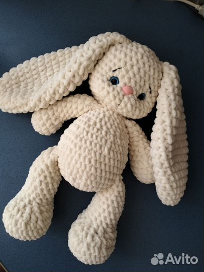 Вязанный зайка