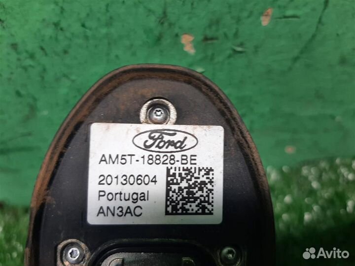 Антенна радио Ford Focus 3 (CB8) 2013