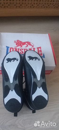 Боксерки Lonsdale