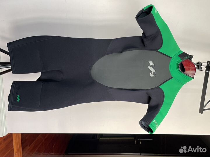 Гидрокостюм Billabong для мальчика 10-12 лет