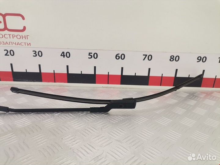 Щеткодержатель (поводок стеклоочистителя, дворник)