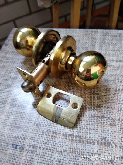 Комплект ручек для межкомнатных дверей