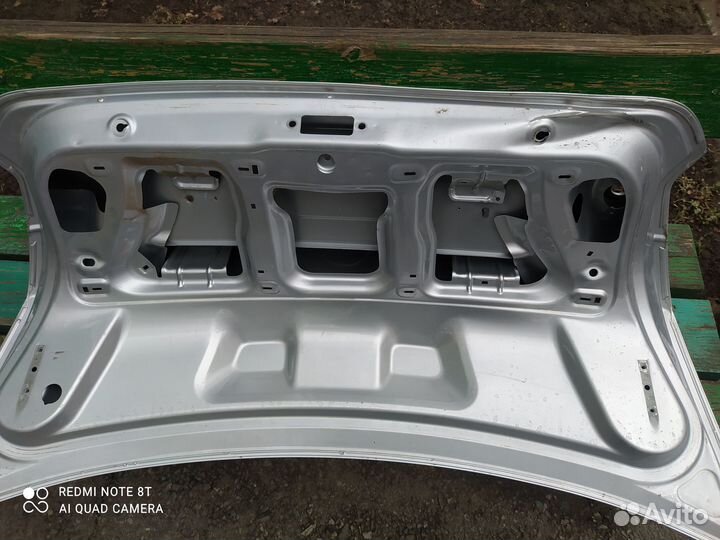 Крышка багажника volkswagen polo 2011