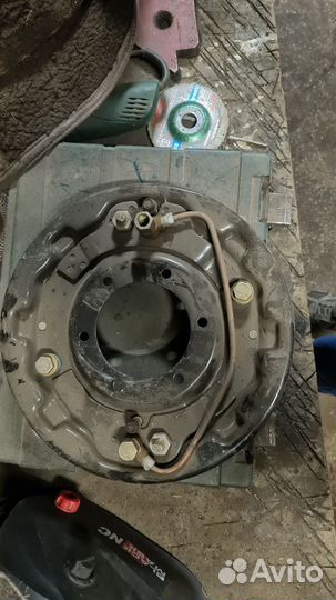 Тормоз передний УАЗ 452,469 правый в сборе