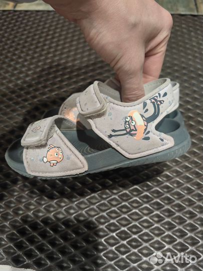 Сандалии для пляжа adidas 23 размер