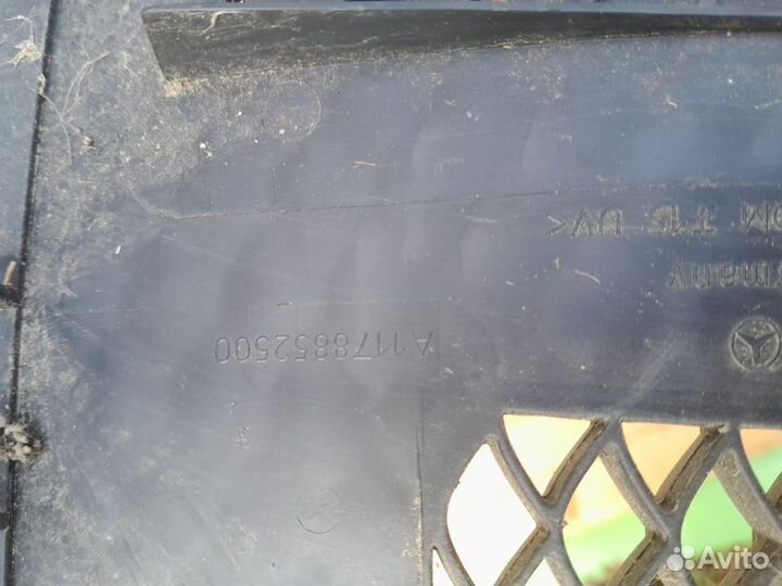 Решетка бампера передняя Mercedes Cla-Class C117