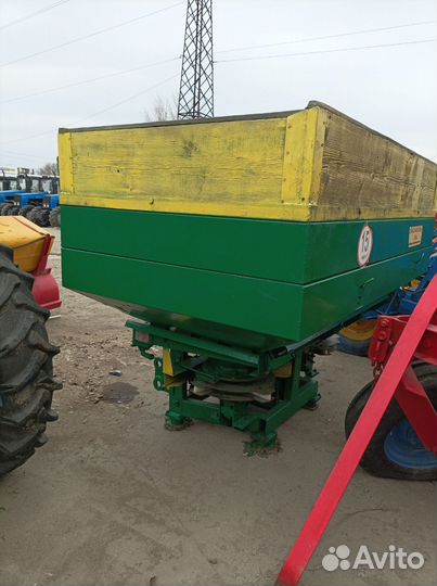 Разбрасыватель удобрений, 2013