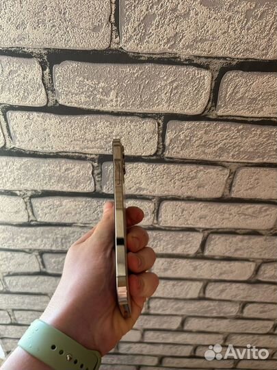 Продам iPhone 12pro max