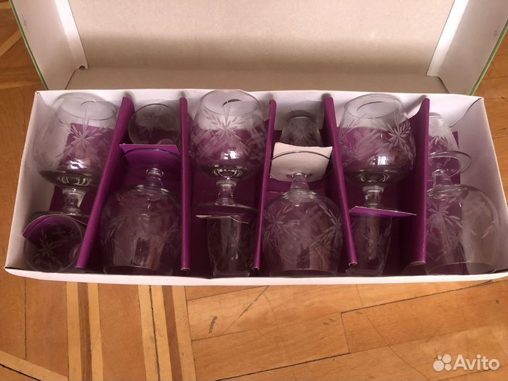 Бокалы и стопки