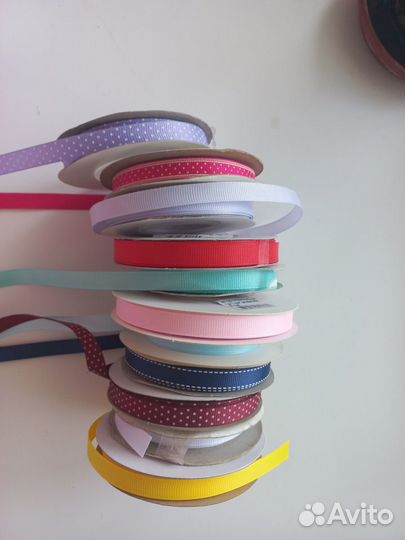Репсовая лента и атласная лента