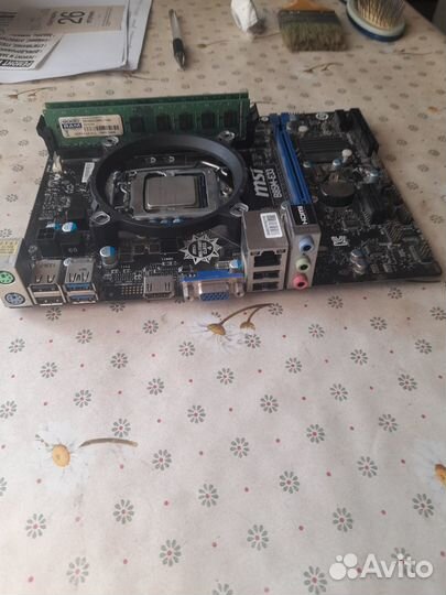 Материнская плата