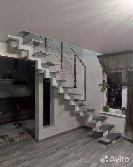Металлические лестницы