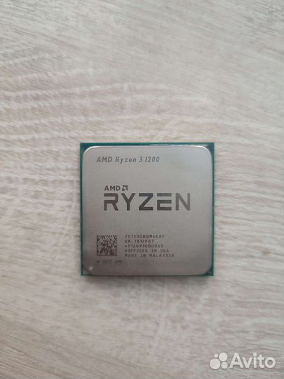 Процессор AMD Ryzen 3 1200