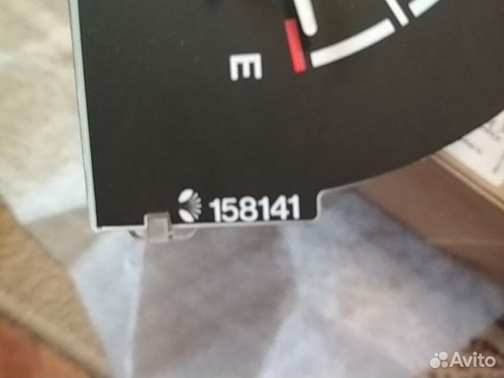 Указатель уровня топлива на приборной панели