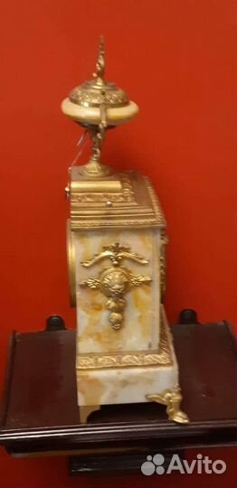 Часы и подсвечники