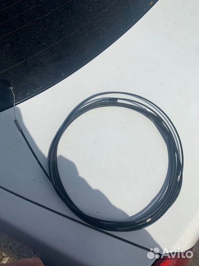 Трос багажника verossa