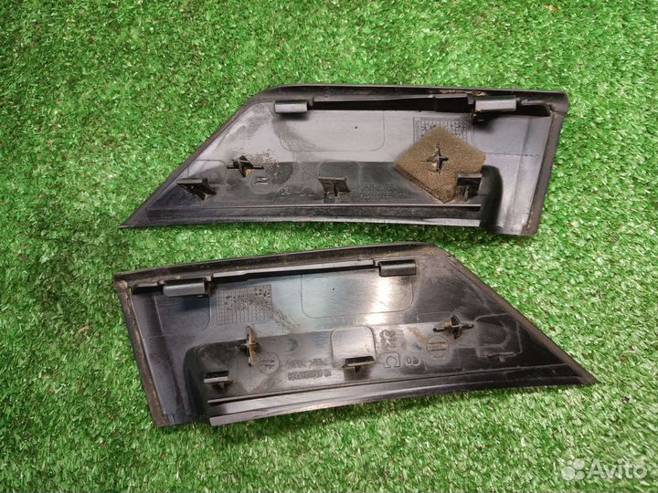 Накладка/молдинг передней двери Peugeot 308