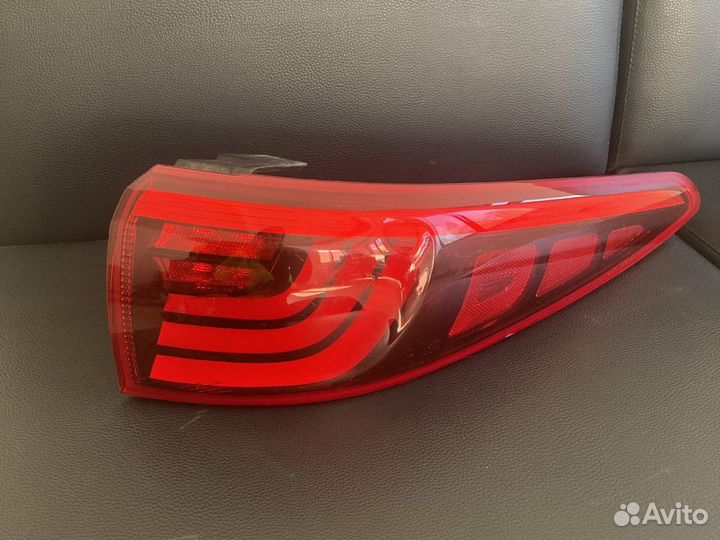 Фонарь задний наружный правый KIA sportage
