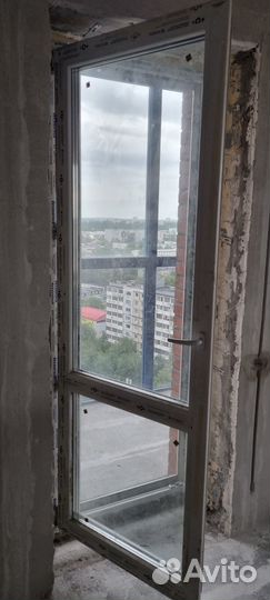 Болконная дверь пластиковая бу