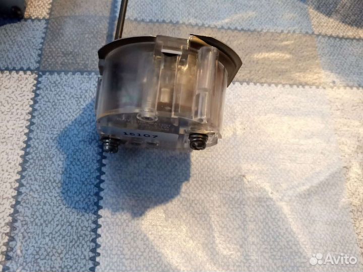 Автомобильные часы toyota