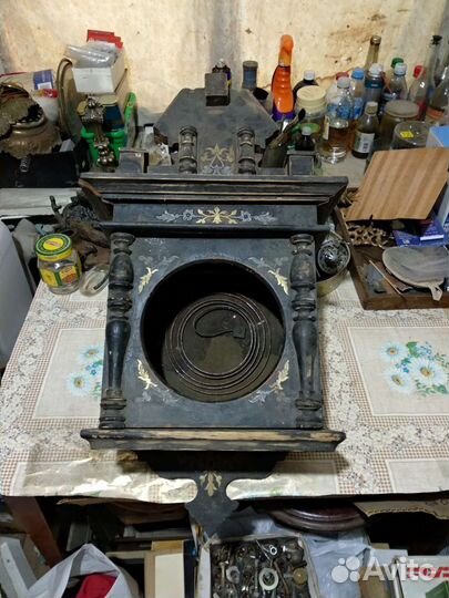 Старинные корпуса от часов ходиков